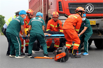 吉林沛县道路救援